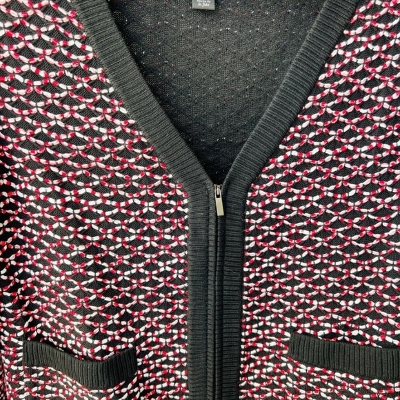 St. John textured Knit jacket, black/red, Size M E26 - Picture 7 of 11